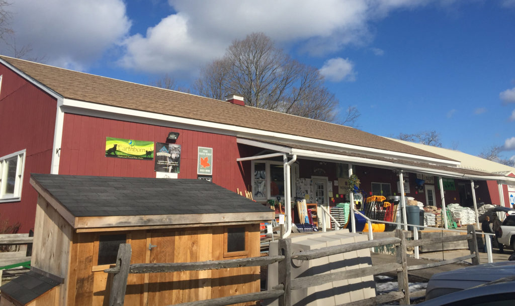 hennikerfarmstorecropped Henniker Farm & Country Store